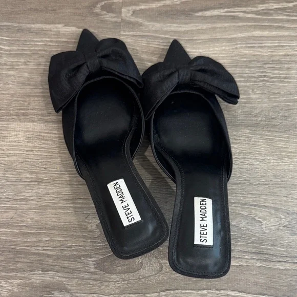 Steve Madden Black Bow Mules - Picture 3 of 8